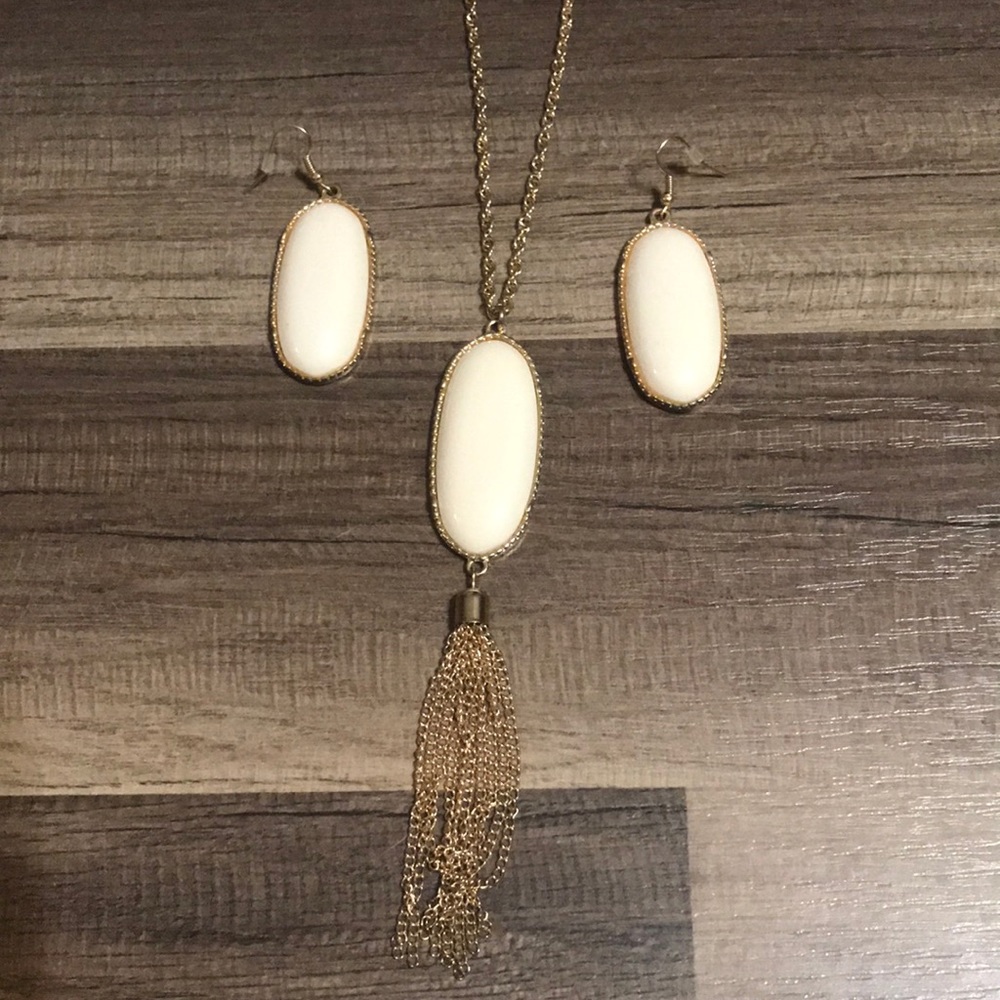 Necklace & Earrings Set